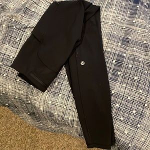 Lululemon sz 2 high rise leggings used but in great condition